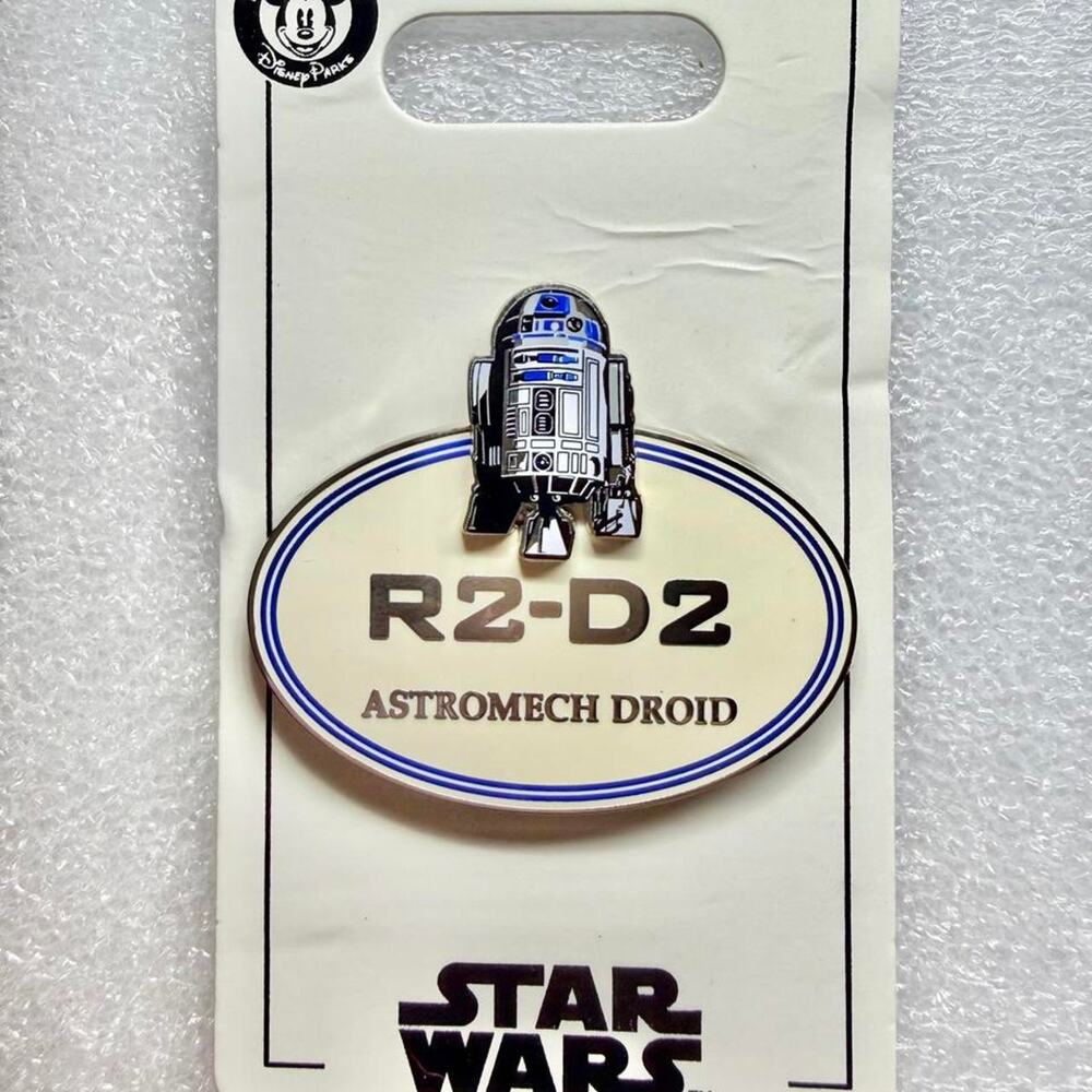 Disney Cast Exclusive Star Wars R2-D2